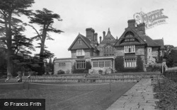 Cowdray House South 1925, Midhurst