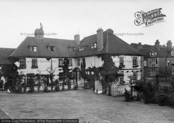 Photo of Midhurst, Spread Eagle Hotel Court Yard 1928