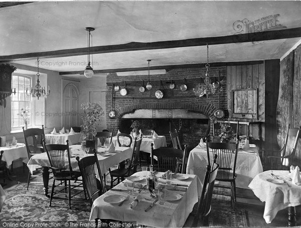 Photo of Midhurst, Spread Eagle Hotel, Dining Hall 1921