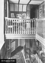 Spread Eagle Hotel, Staircase 1921, Midhurst