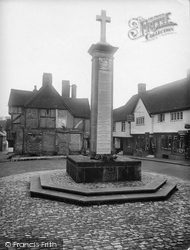 War Memorial 1923, Midhurst