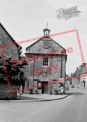 Town Hall 1953, Milborne Port