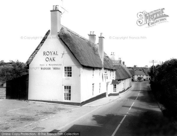 Photo of Milborne St Andrew, The Royal Oak c.1960