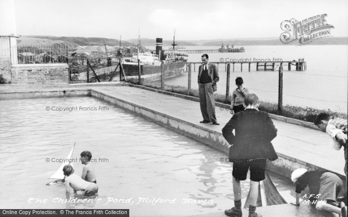 Photo of Milford Haven, Children's Pond 1948