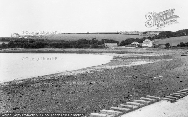 Photo of Milford Haven, Gellyswick Beach c.1960