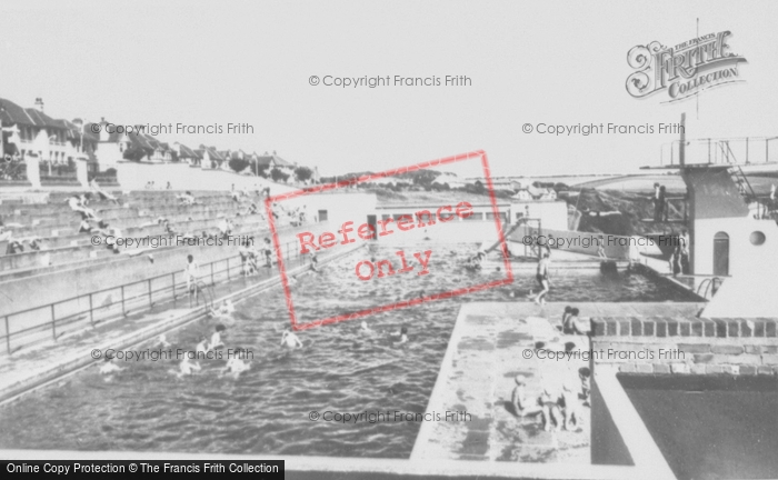 Photo of Milford Haven, Swimming Pool c.1960