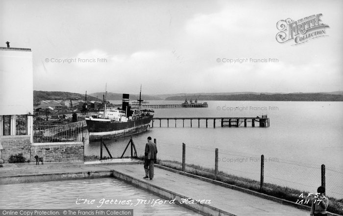 Photo of Milford Haven, The Jetties 1948