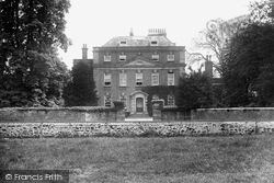Milford House 1924, Milford