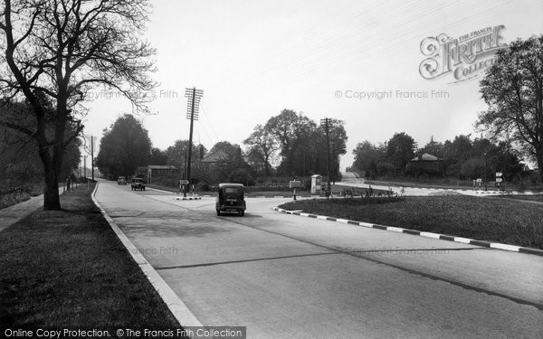 Photo of Milford, the Roundabout 1935