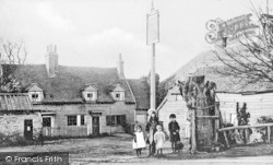 The Old Adam & Eve c.1906, Mill Hill