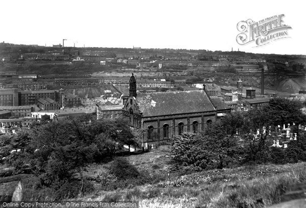 Photo of Milnsbridge, St Luke's Church c.1955