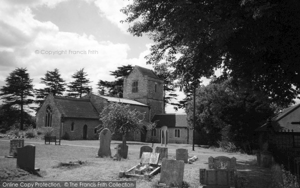 Photo of Milton Keynes, St Lawrence's Church, Old Bradwell 2005