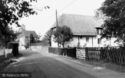 The Village c.1955, Milton Lilbourne