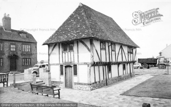 Photo of Milton Regis, The Old Court House c.1960