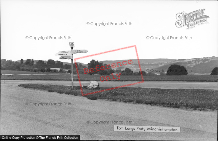 Photo of Minchinhampton, Tom Long's Post c.1950