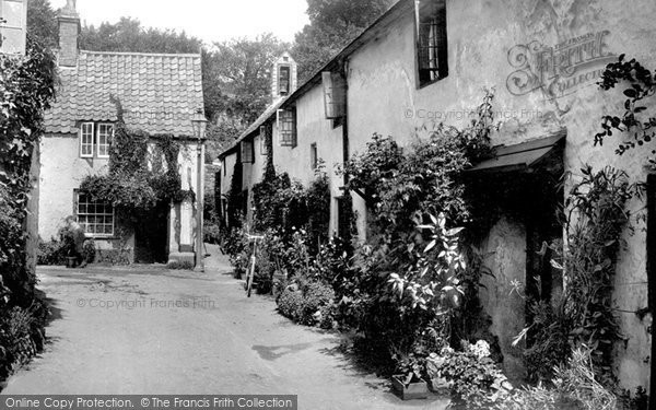 Photo of Minehead, Almshouses, Market House Lane 1901