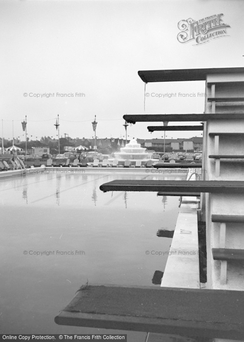 Photo of Minehead, Butlins, The Swimming Pool 1963