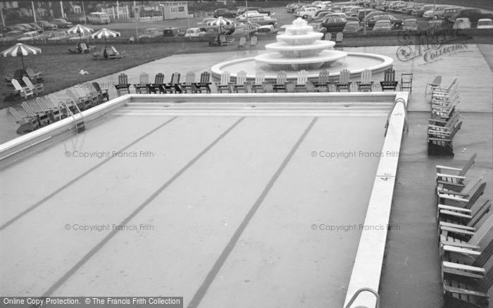 Photo of Minehead, Butlins, The Swimming Pool 1963