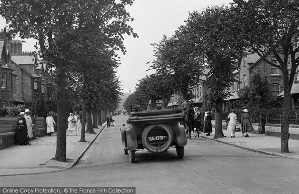Photo of Minehead, Car, The Avenue  1923