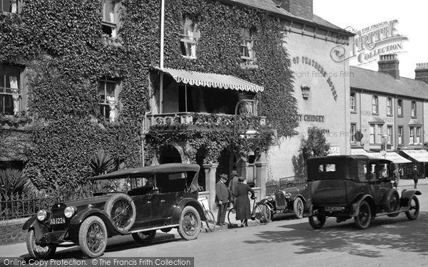 Photo of Minehead, Cars, The Plume Of Feathers Hotel 1923