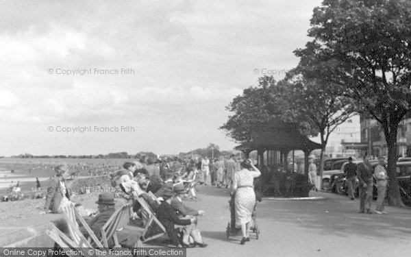 Photo of Minehead, Central Promenade 1939