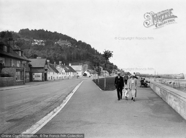Photo of Minehead, Quay Promenade 1923