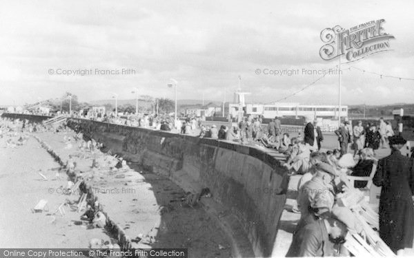 Photo of Minehead, Sea Wall c.1939
