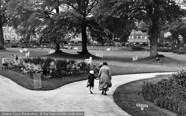 Photo of Minehead, Walking In Blenheim Gardens 1925