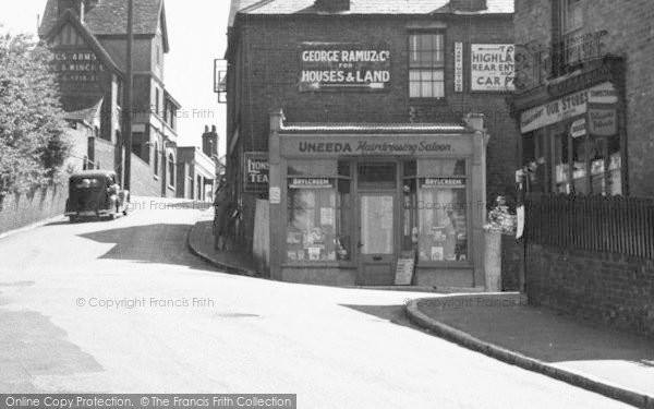 Photo of Minster, Hairdressing Saloon,  High Street c.1952