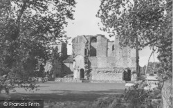 The Manor House Ruins c.1955, Minster Lovell