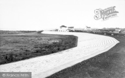 The Sea Wall, Scrapsgate 1955, Minster