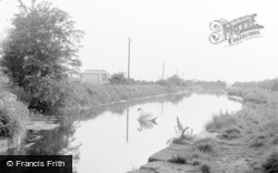 The Canal 1958, Misterton