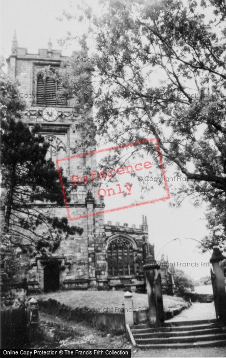 Photo of Mold, St Mary's Church c.1960