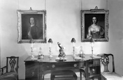 Maxwelton House, Portraits Of Annie Laurie And Her Husband c.1960, Moniaive