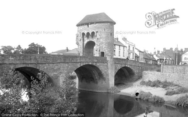 Photo of Monmouth, Monnow Bridge c.1940