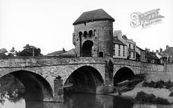 Monnow Bridge c.1940, Monmouth
