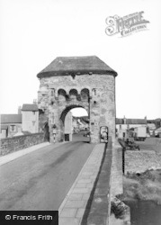 Monnow Bridge c.1960, Monmouth