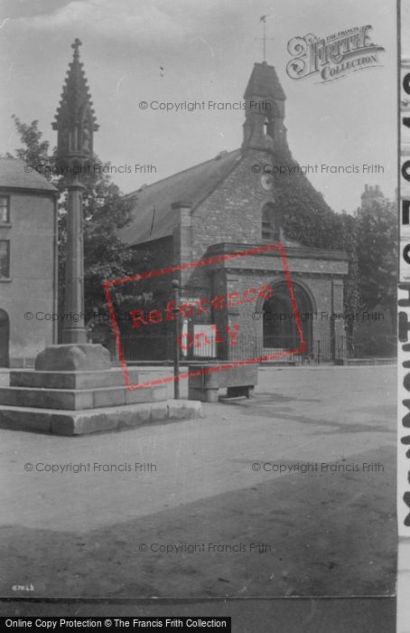 Photo of Monmouth, St Thomas's Church And Cross 1914