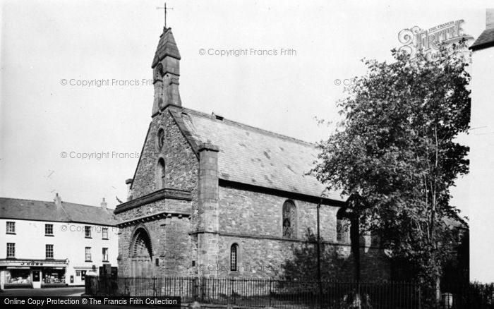 Photo of Monmouth, St Thomas's Church c.1960