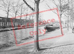 c.1938, Monnickendam