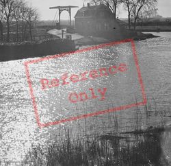 c.1938, Monnickendam