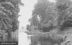 The Canal c.1955, Moore