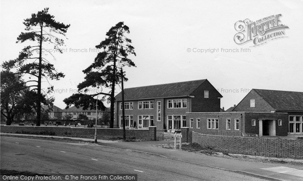 Photo of Morden, Hatfield School c.1955