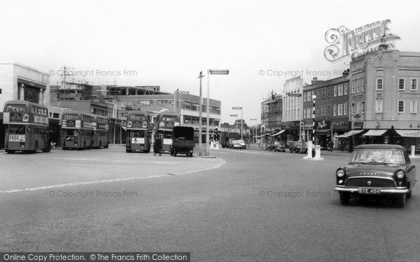 Photo of Morden, London Road c.1960