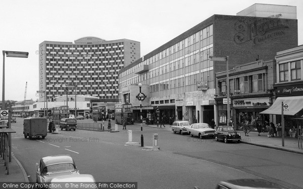 Photo of Morden, London Road c.1960
