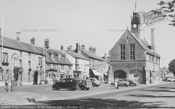 Photo of Moreton In Marsh, High Street And Redesdale Hall c.1960