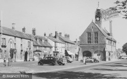 High Street And Redesdale Hall c.1960, Moreton-In-Marsh