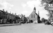 High Street c.1950, Moreton-In-Marsh