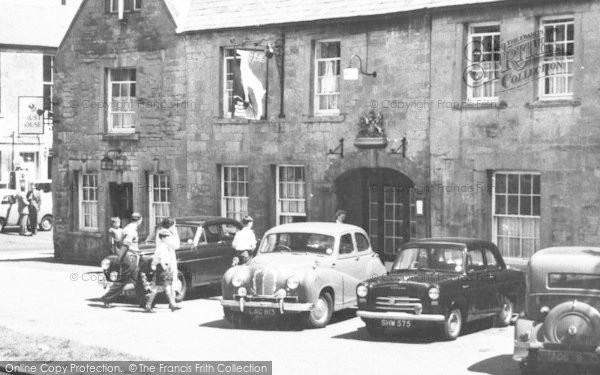 Photo of Moreton In Marsh, The White Hart Hotel c.1960