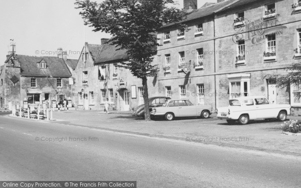 Photo of Moreton In Marsh, White Hart Hotel And Curfew Bell c.1965